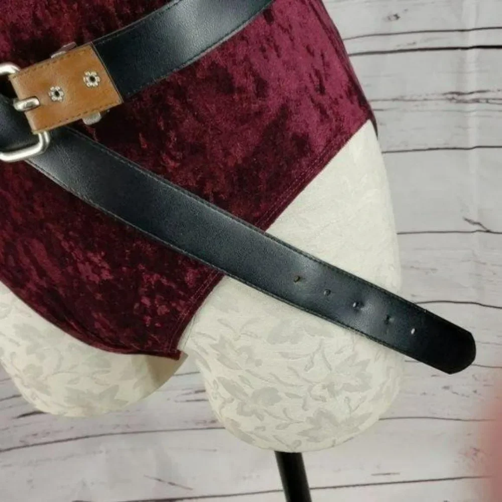 Cherokee Tan Silver Buckle‎ belt